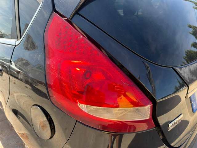 Foto 2ª: Piloto Trasero Izquierdo Ford Fiesta 1.6 TDCI [HHJC] (2009)