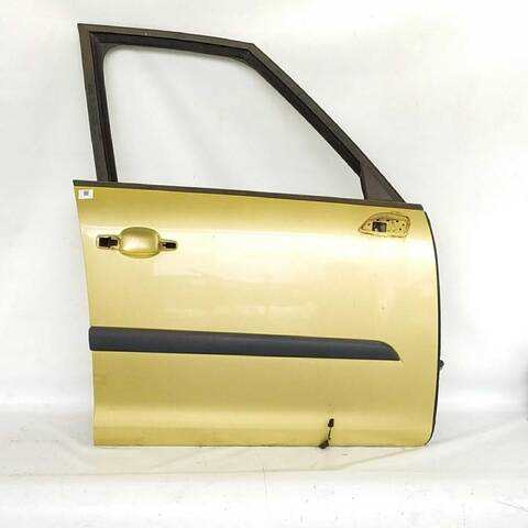 Foto 3ª: Puerta Delantera Derecha Citroen C4 1.6 HDI 109CV (2006)
