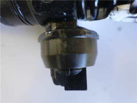 Foto 3ª: Inyectores Volkswagen Touran 1.9 TDI 105CV 77KW [BKC] (2004)