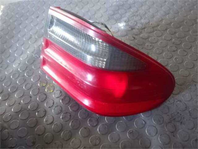 Foto 2ª: Piloto Trasero Derecho Mercedes Clase E 180 3.2 320 (210.055) [3.2 LTR. - 162 KW 24V CAT] [M 104.992]