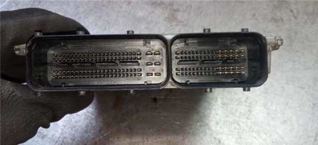 Foto 3ª: Centralita Motor ECU Skoda Rapid 1.6 ACTIVE [1.6 LTR. - 77 KW TDI DPF] [CAYC]