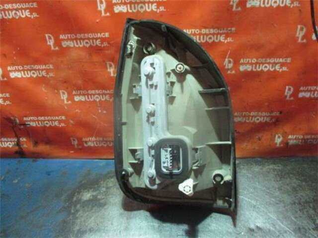 Foto 3ª: Piloto Trasero Derecho Opel Zafira 2.2 DTI (125CV) [Y22DTR]