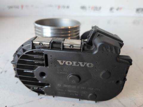 Foto 3ª: Caja Mariposa Volvo V70 FAMILIAR 2.4 DIESEL CAT 185CV (2001)