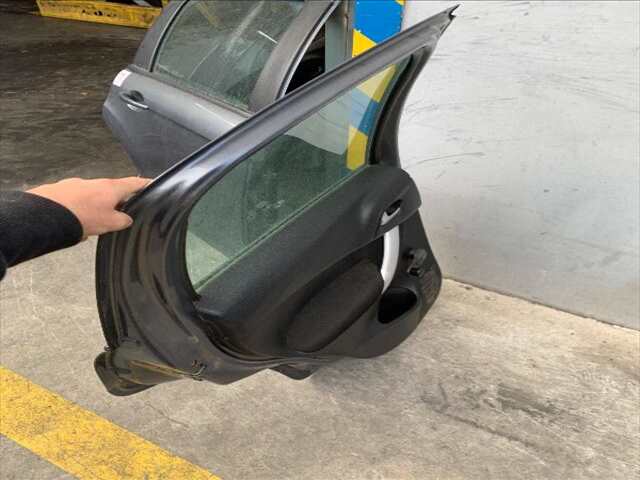 Foto 2ª: Puerta Trasera Izquierda Citroen C3 1.4 HDI 70CV [8HZ] (2011)