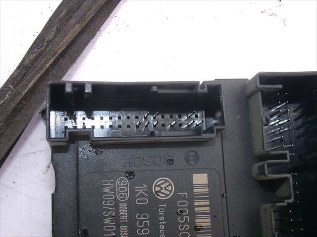 Foto 4ª: Elevalunas Eléctrico Delantero Izquierdo Volkswagen Golf 2.0 TDI MODELO PLUS,2004-2009 [BKD] (2005)