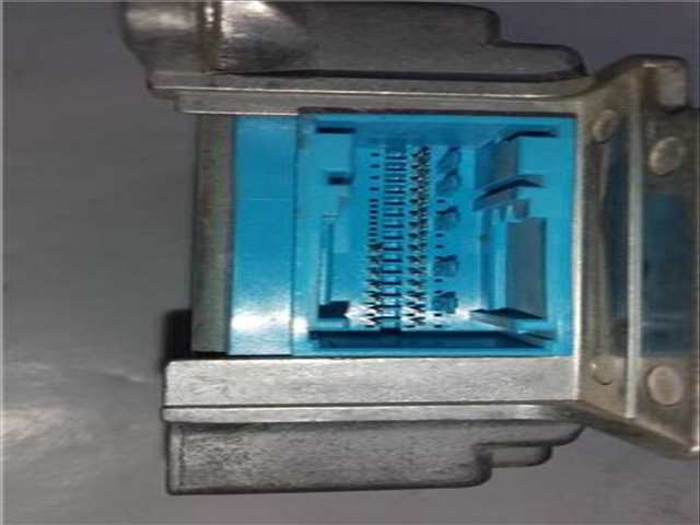 Foto 3ª: Centralita Motor ECU Opel Astra 1.7 COMFORT [1 7 LTR. - 50 KW TD CAT X 17 DTL - 2H8)] BERLINA 68CV