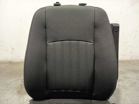 Foto 3ª: Asiento Delantero Derecho Mercedes Vito 126 639.601 639.603 639.605) 258CV 190KW FURGONETA [272978]