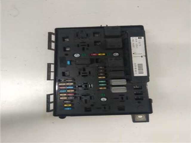 Caja Reles Fusibles Opel Astra 1.7 ENJOY [1.7 LTR. - 74 KW 16V CDTI]