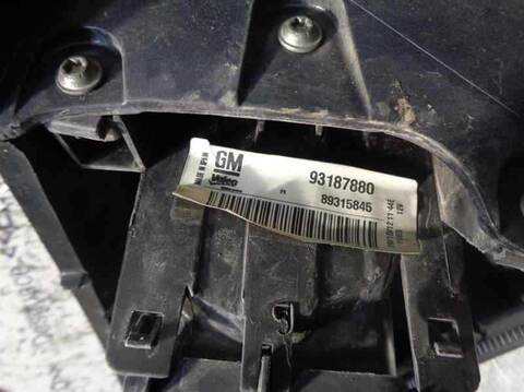 Foto 3ª: Piloto Trasero Derecho Opel Signum BASICO 125CV 92KW [Y22DTR] (2004)