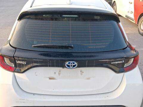 Portón Toyota Yaris 1.5 HYBRID MXPH11) 92CV 68KW