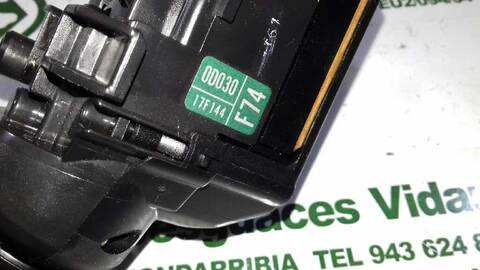 Foto 3ª: Mando Multifuncion Toyota Yaris BLUE 87CV 64KW [2SZ] (2006)