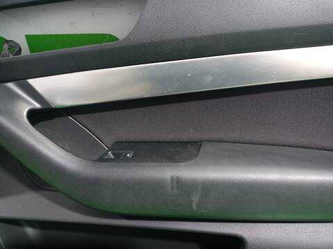 Foto 3ª: Tapizados Cartoneras Audi A6 2.4 BERLINA 177CV 130KW [BDW] (2004)
