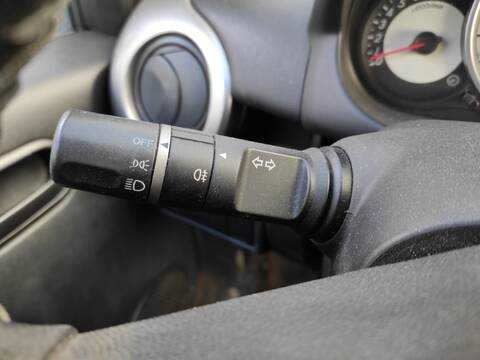 Foto 2ª: Mando Multifuncion Mazda 2 ZJ BERLINA (2008)