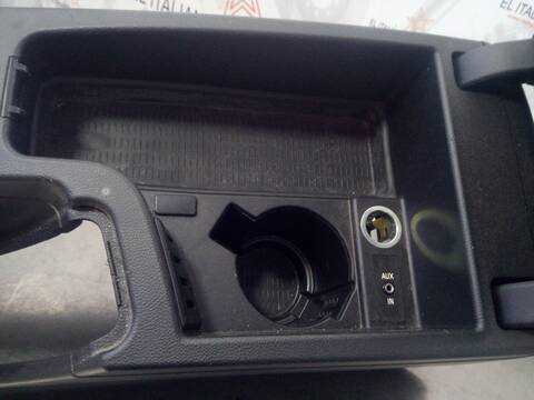 Foto 3ª: Consola Central Bmw Serie 3 315 318D BERLINA 143CV 105KW [N47D20A] (2008)