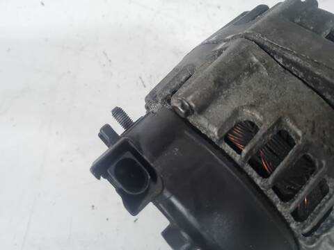 Foto 3ª: Alternador Bmw Serie 1 114 123D COUPE 204CV 150KW [N47D20B] (2009)