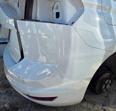Foto 3ª: Paragolpes Trasero Volkswagen Touran EDITION BMT 116CV 85KW (2019)