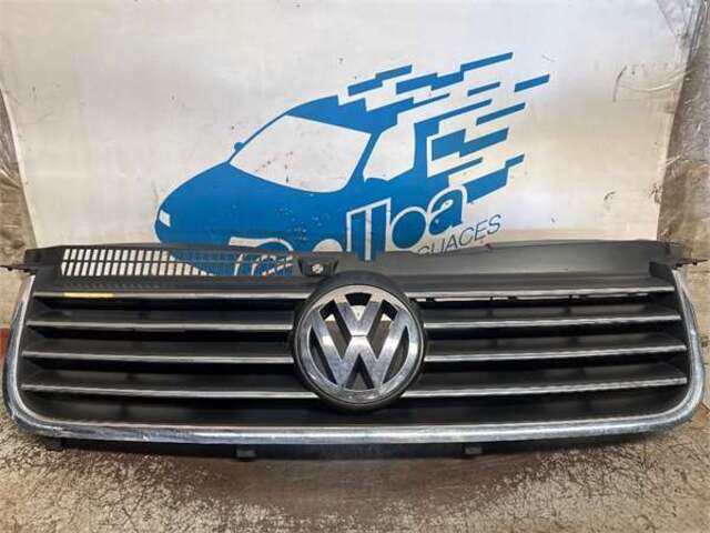 Rejilla Delantera Volkswagen Passat 1.9 TDI