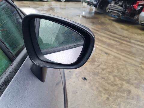 Foto 3ª: Retrovisor Derecho Citroen C3 FEEL AIRCROSS 110CV 81KW [YH01] (2023)