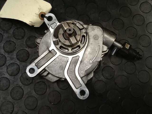 Foto 3ª: Depresor Freno Bomba Vacio Toyota Avensis 2.200 D4D 150CV/110KW [2AD] (2007)