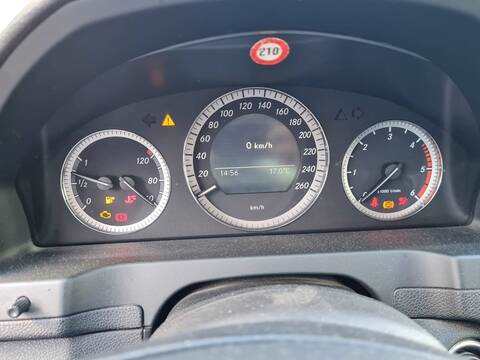 Foto 3ª: Cuadro de Instrumentos Mercedes Clase C 160 C 220 CDI 204.008) BERLINA 170CV 125KW [646811] (2009)