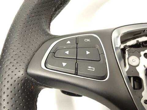 Foto 2ª: Volante Mercedes Clase G 230 GLA 180 156.942) 122CV 90KW [270910] (2018)