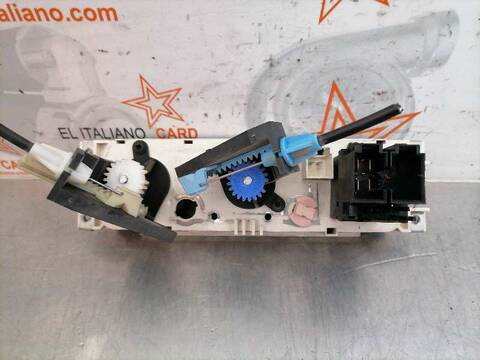 Foto 3ª: Mando Calefacción A. A. Ford Transit FT 350 2.4 90CV 66KW CAJA CERRADA [D2FB] (2003)