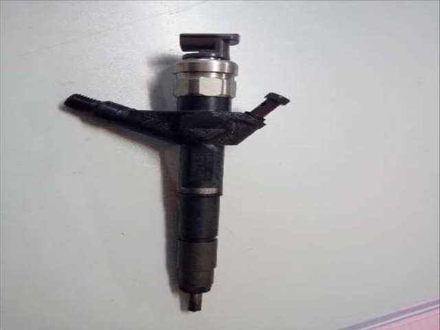 Foto 3ª: Inyectores Nissan NP300 DOUBLE CAB 4X4 133CV 98KW [YD25DDTI] (2011)