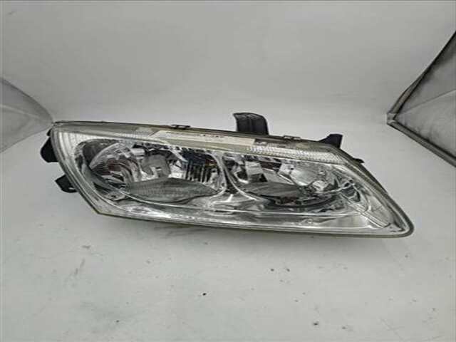 Faro Derecho Nissan Almera 2.2 LUXURY (A.I.E) [2.2 LTR. - 81 KW 16V TURBODIESEL CAT]