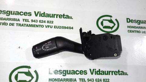 Mando Multifuncion Audi A4 1.9 TDI BERLINA 116CV 85KW