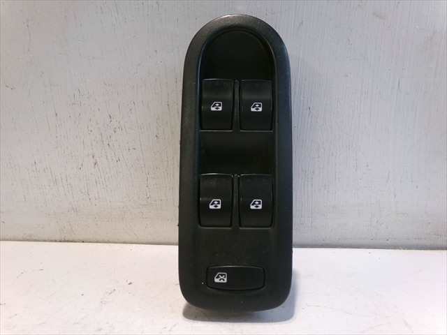 Botonera Elevalunas Renault Megane 1.9 DCI 2002-2008