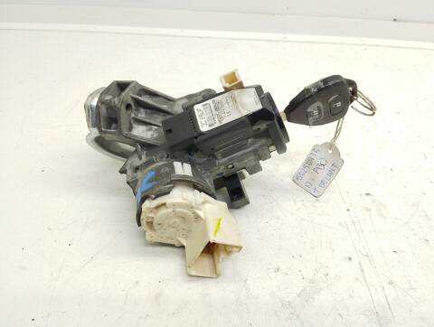 Foto 2ª: Motor de Arranque Toyota Yaris ACTIVE HYBRID 75CV 55KW [1NZFXE] (2013)