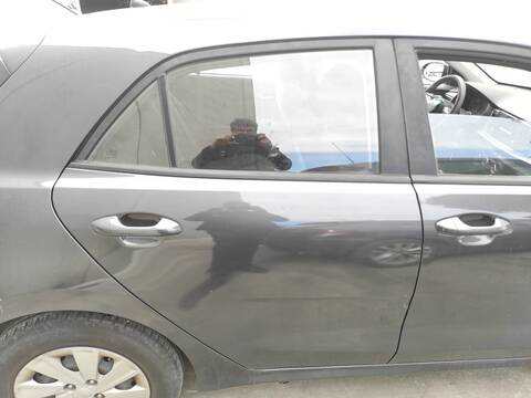 Puerta Trasera Derecha Kia Rio G4LA