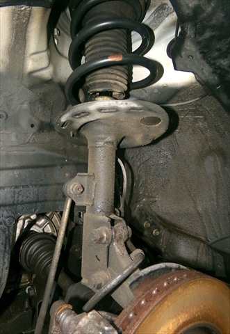 Amortiguador Delantero Izquierdo Toyota Verso 2.0 D10 2013-2018