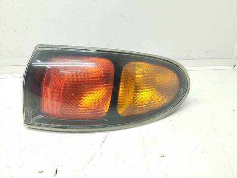 Foto 1ª: Piloto Trasero Derecho Daewoo Lanos COOL 86CV 63KW [A15SMS-G] (2001)