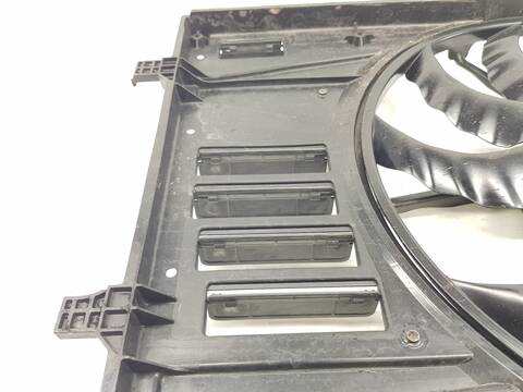 Foto 3ª: Electroventilador Skoda Kamiq DESIGN (2020)