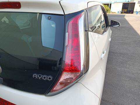 Piloto Trasero Derecho Toyota Aygo 1KR