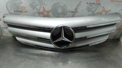 Rejilla Delantera Mercedes Clase B 150 200 CDI 245.208) 140CV 103KW