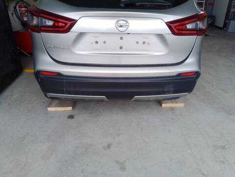 Foto 2ª: Paragolpes Trasero Nissan Qashqai N-STYLE 116CV 85KW [K9K] (2020)