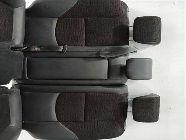 Foto 3ª: Asientos Traseros Hyundai i30 1.6 CRDI 90CV [D4FB] (2007)