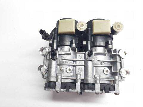 Foto 3ª: Centralita Motor ECU Volvo XC 40 MOMENTUM PRO 2WD (2017)