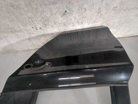 Foto 2ª: Puerta Trasera Izquierda Bmw Serie 1 114 120 D 177CV [N47 D20 A N47 D20 C] (2003)