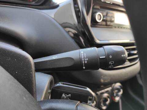 Mando Multifuncion Peugeot 208 ZM01