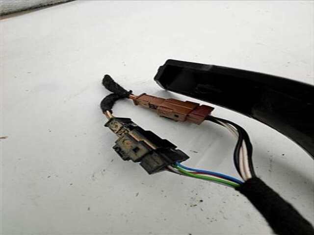 Foto 2ª: Retrovisor Derecho Peugeot 2008 1.2 SIGNATURE [1.2 LTR. - 60 KW 12V E-VTI - PURETECH]