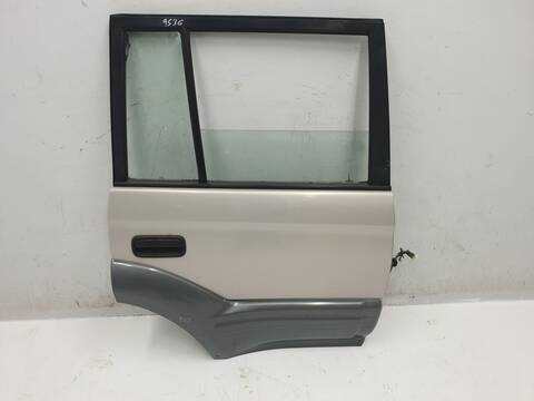 Puerta Trasera Derecha Toyota Land Cruiser TD VX 5-PTAS.) KZJ95)