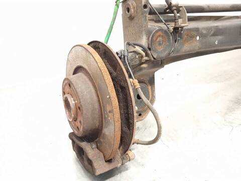 Foto 2ª: Puente Trasero Nissan Primastar MONOVOLUMEN 9 PLAZAS CORTO BATALLA 2 96T 101CV 74KW [F9Q760] (2005)