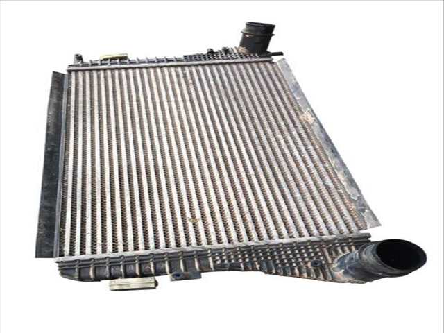 Foto 3ª: Intercooler Volkswagen Passat 2.0 TDI (2010)