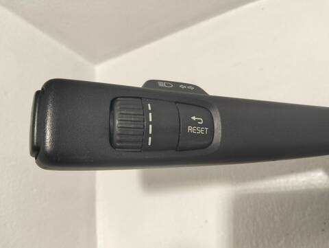 Foto 2ª: Mando Multifuncion Volvo V40 DIESEL (2012)