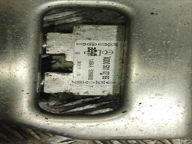 Foto 4ª: Radiador Aceite Mercedes Clase B 150 180 CDI 245.207) 109CV 80KW [OM640940] (2010)