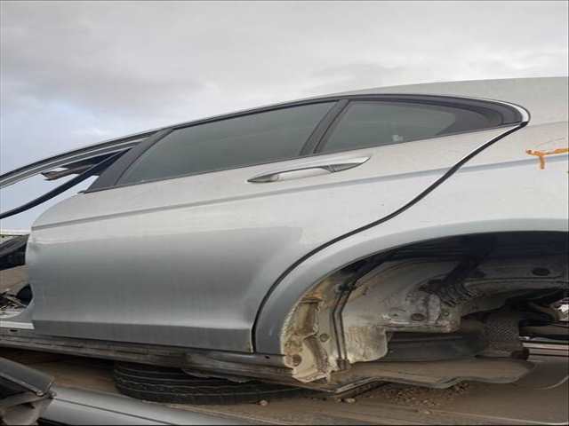 Foto 1ª: Puerta Trasera Izquierda Mercedes Clase C 160 646811 BERLINA (2007)