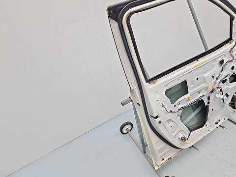 Foto 4ª: Puerta Delantera Izquierda Toyota Hilux DOBLE CABINA DLX 4X4 149CV 110KW [2GD] (2022)